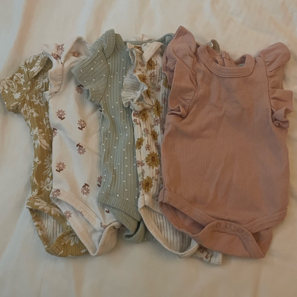 NWOT Rachel Zoe Baby Girl Onesies (Set of 5)